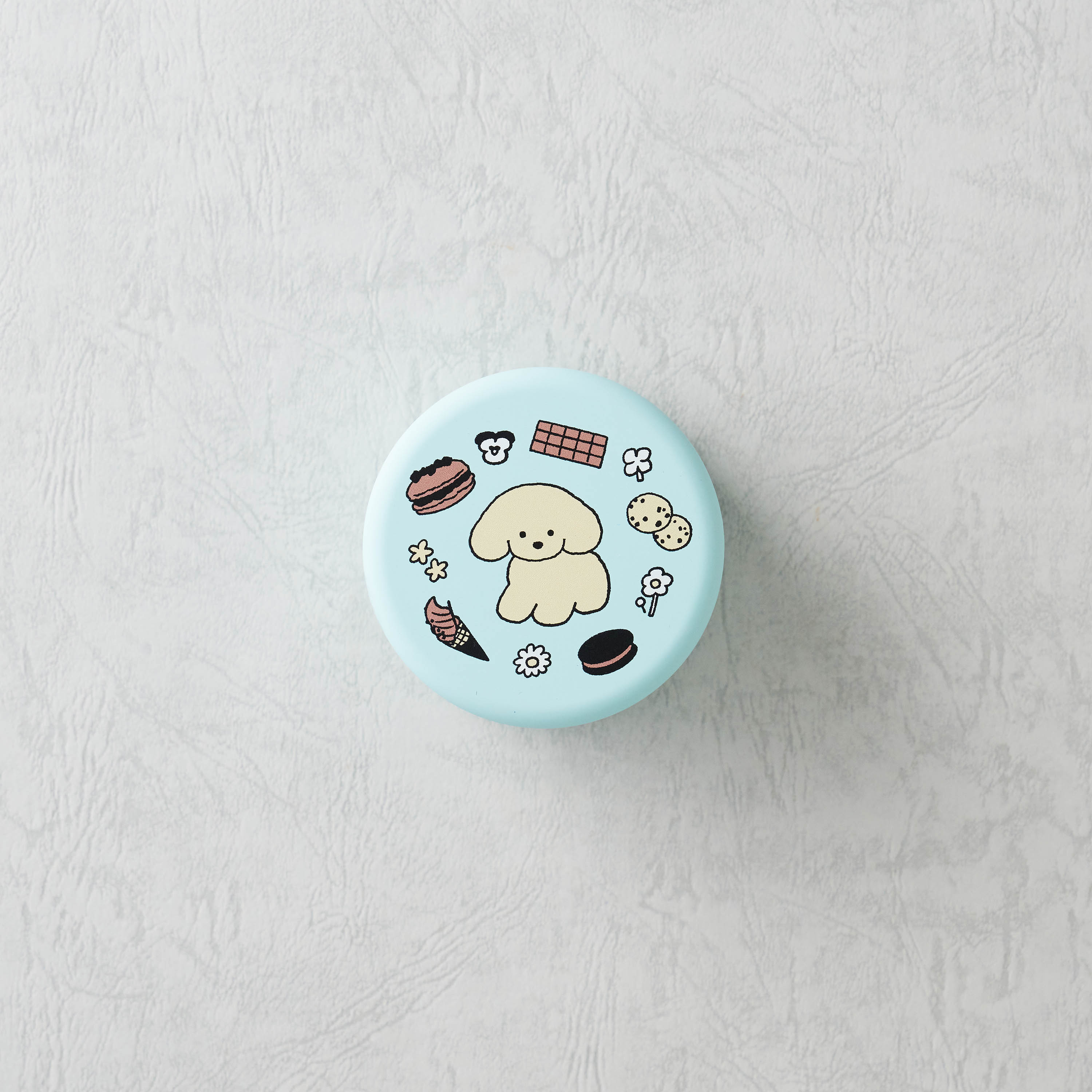 アーモンドチョコレート缶（ブルー）