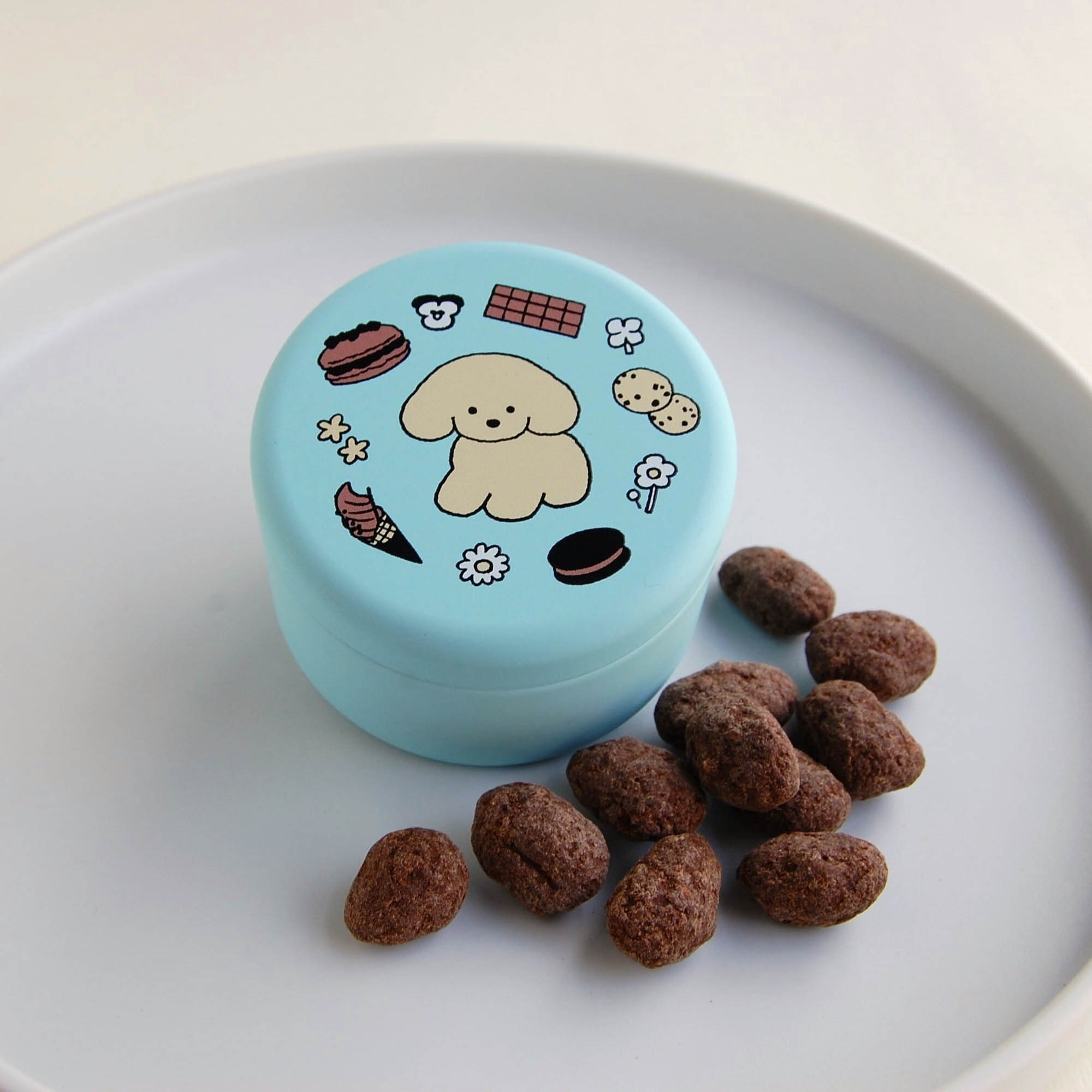 アーモンドチョコレート缶（ブルー）